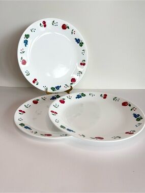 Corelle Berries & Cherries 3 Dinner Plates